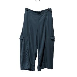Lululemon‎ Metropolis Maven High Rise Cropped Cargo Pants Iron Blue Women's 8